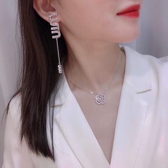 MiuMiu Earring 09yxq04